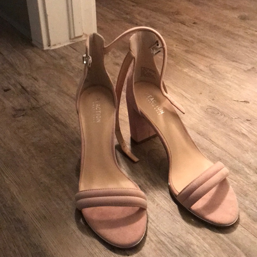 Kenneth Cole block heel